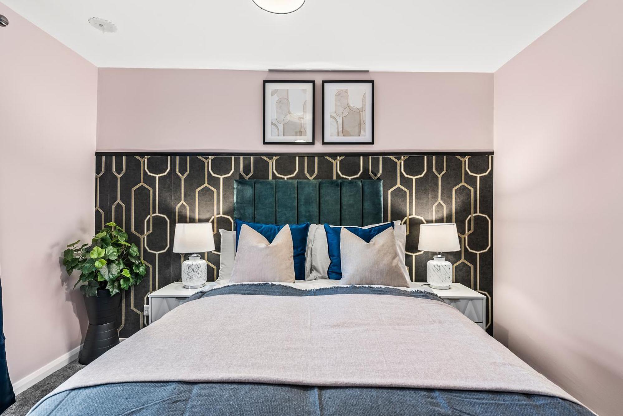 Elegant Retreat In Cheltenham - Garden & Parking Included Eksteriør bilde