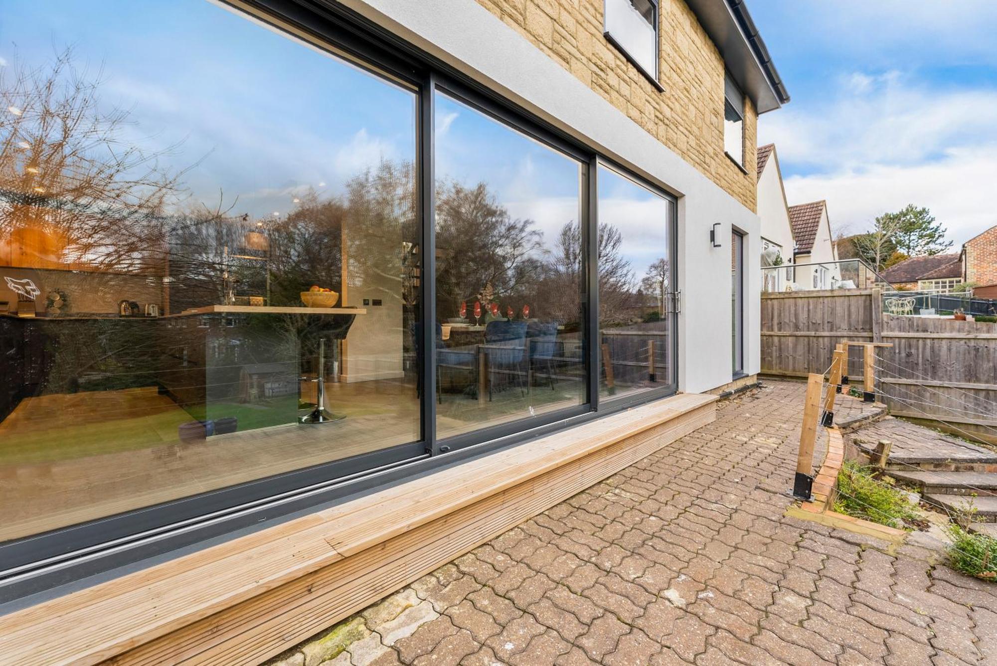 Elegant Retreat In Cheltenham - Garden & Parking Included Eksteriør bilde