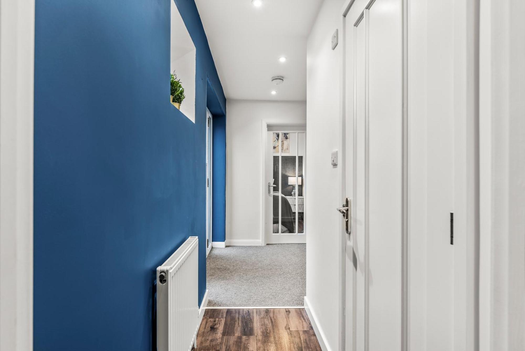 Elegant Retreat In Cheltenham - Garden & Parking Included Eksteriør bilde